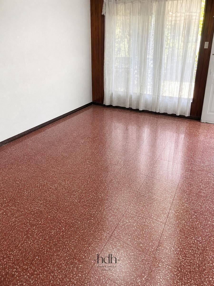 House for sale: 2 bedrooms, 1 bathroom, patio, plus an apartment