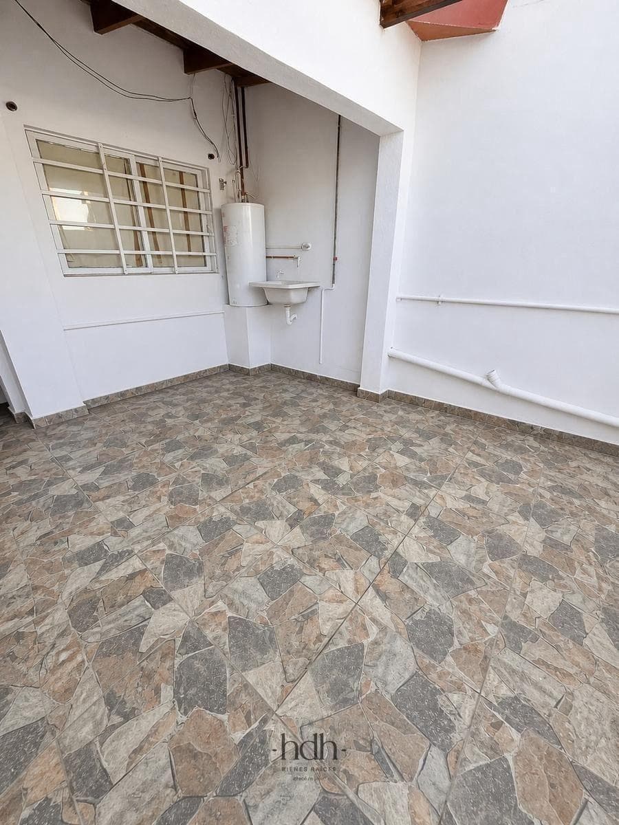 House for sale: 2 bedrooms, 1 bathroom, patio, plus an apartment
