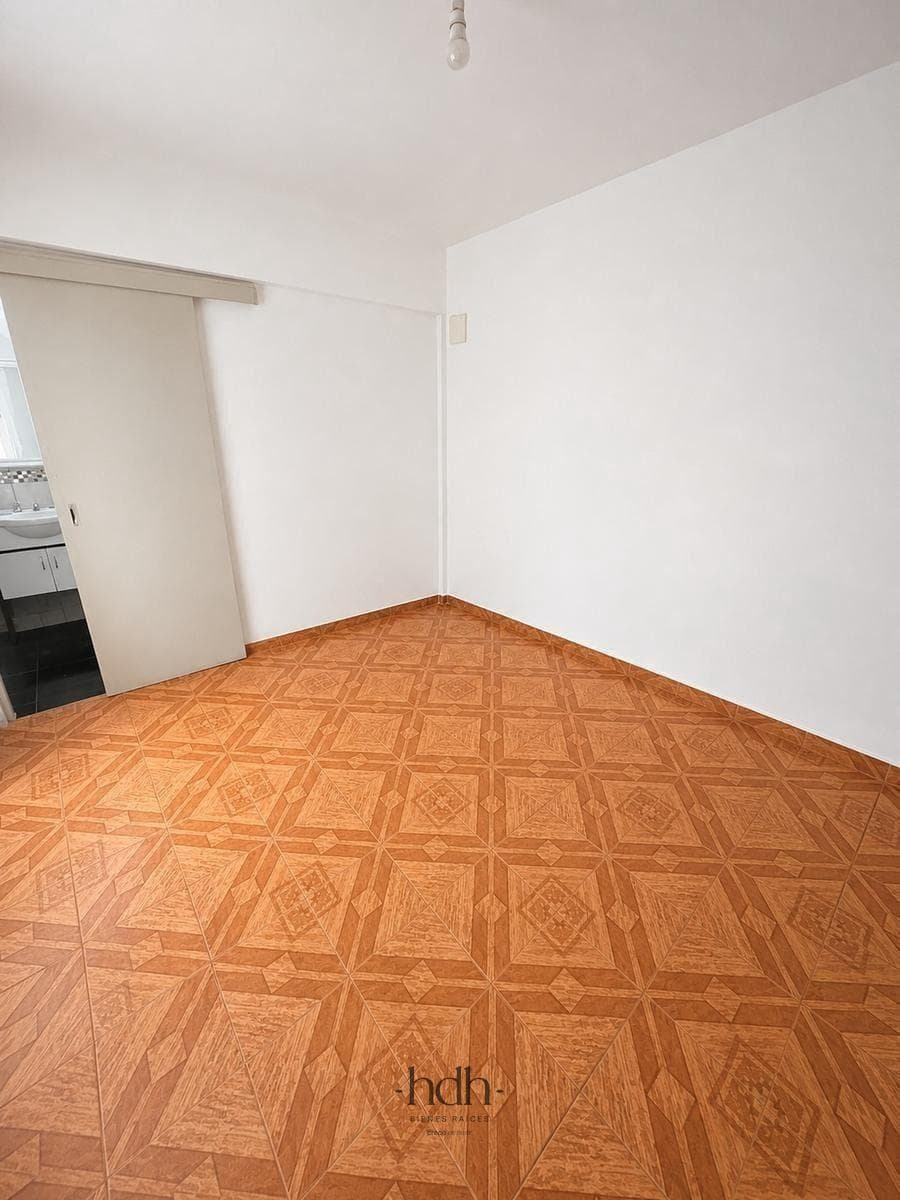 House for sale: 2 bedrooms, 1 bathroom, patio, plus an apartment