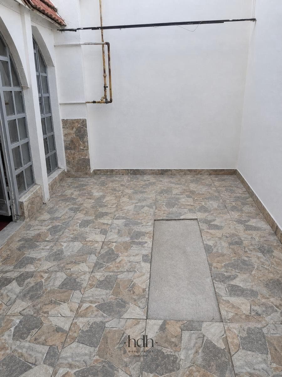 House for sale: 2 bedrooms, 1 bathroom, patio, plus an apartment