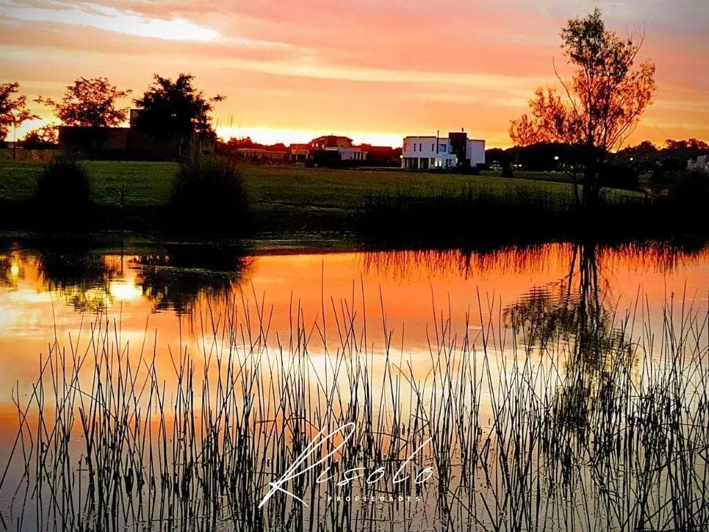 Lot for Sale, overlooking the lagoon. Gated Community, Escobar