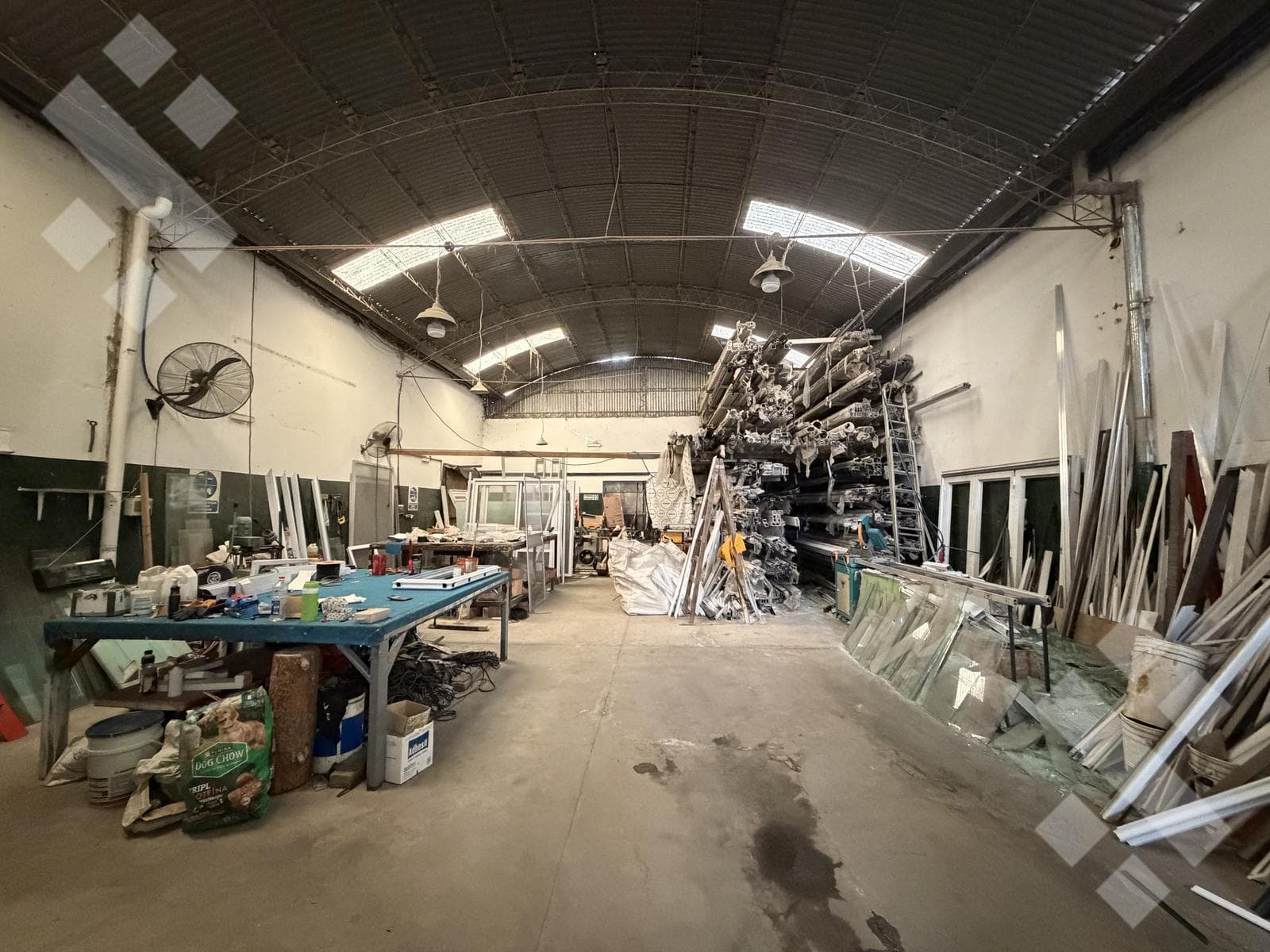 WAREHOUSE FOR SALE - RICCHIERI 300, NEUQUÉN