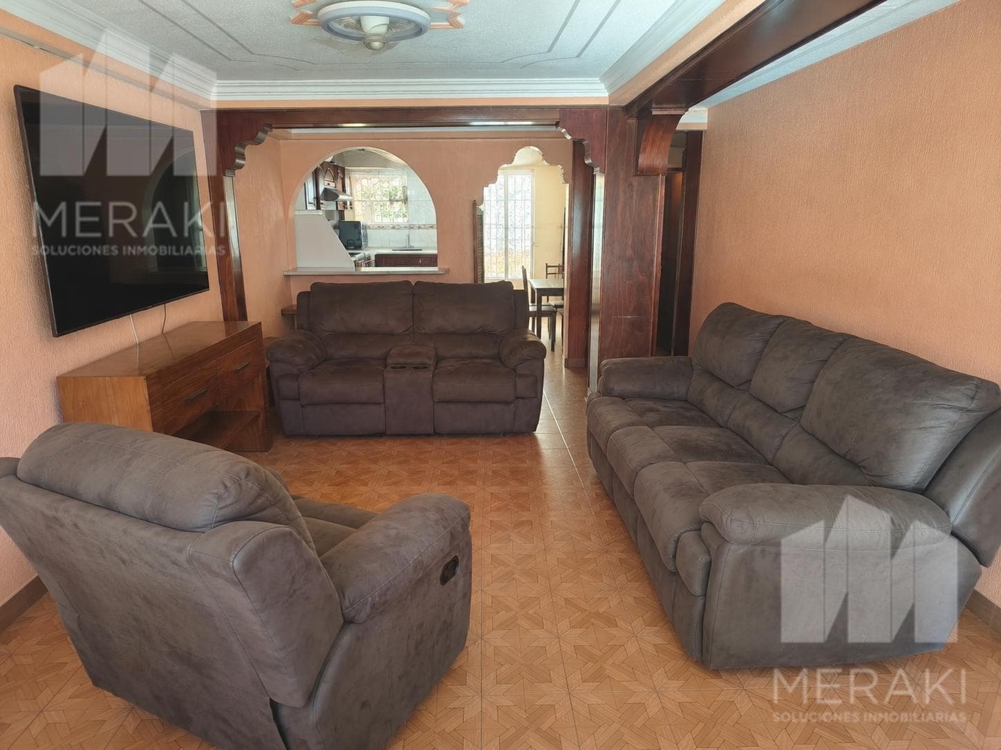 House for Sale in Bosques de Aragón