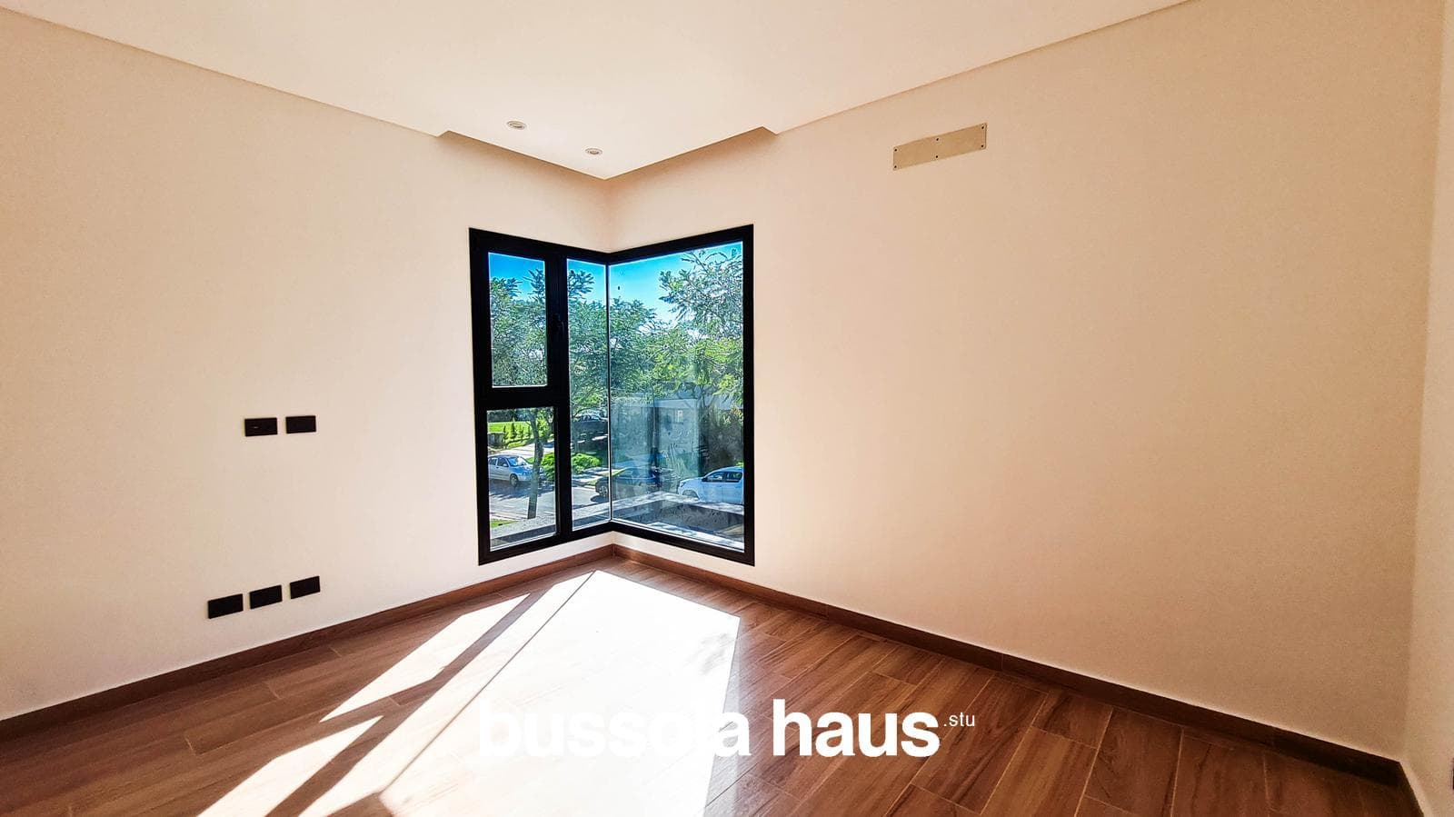 5-room house for sale with a large pond in Vistas Puertos Escobar