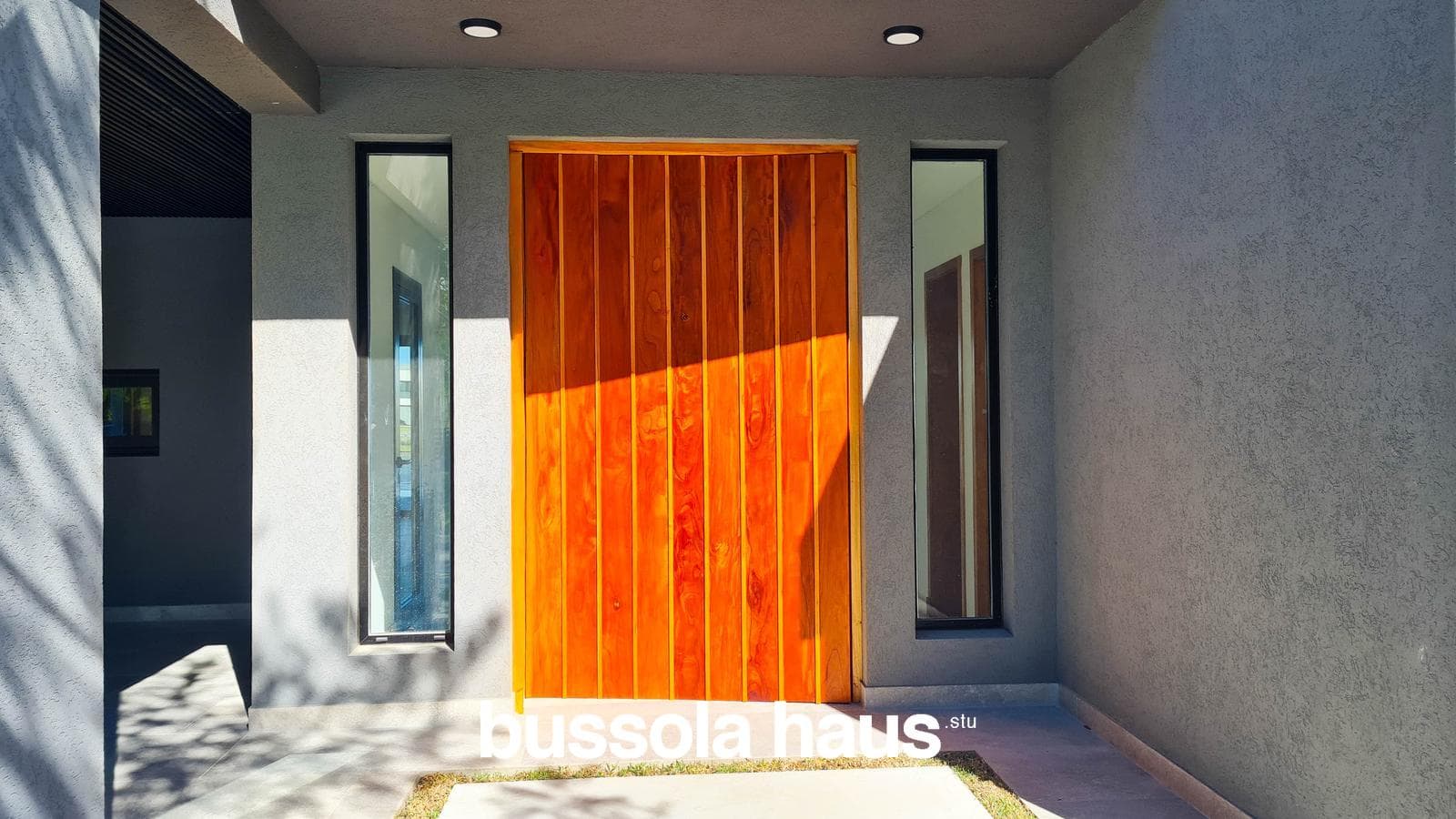 5-room house for sale with a large pond in Vistas Puertos Escobar