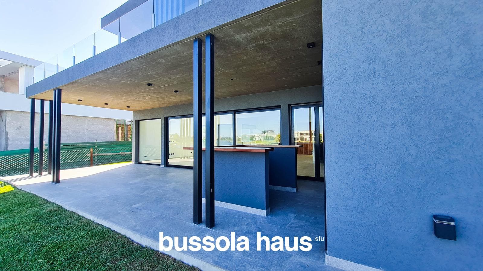 5-room house for sale with a large pond in Vistas Puertos Escobar