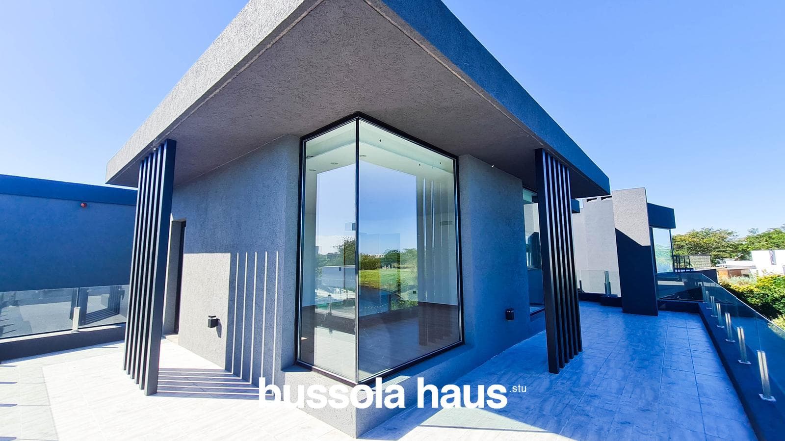 5-room house for sale with a large pond in Vistas Puertos Escobar