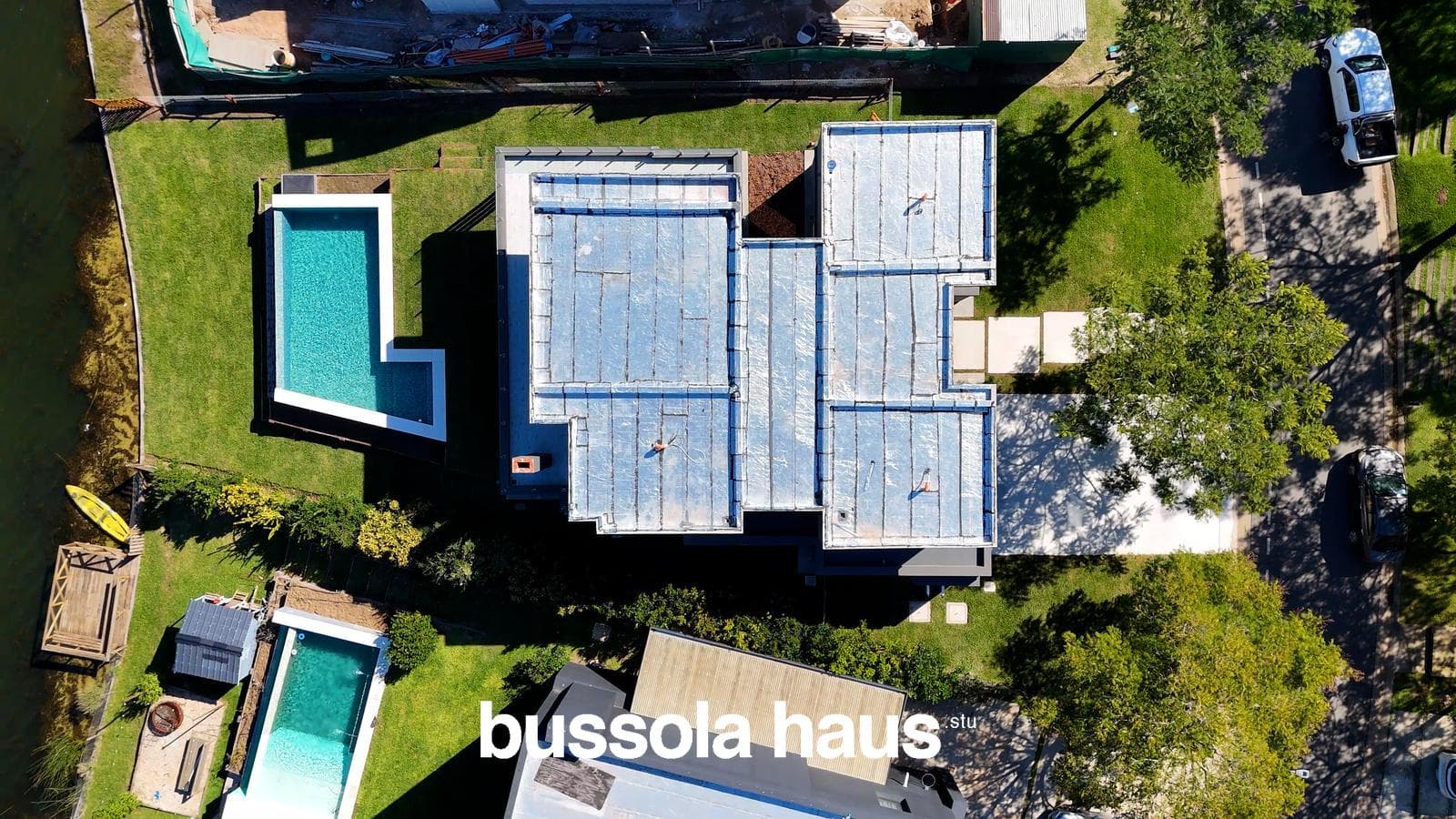 5-room house for sale with a large pond in Vistas Puertos Escobar