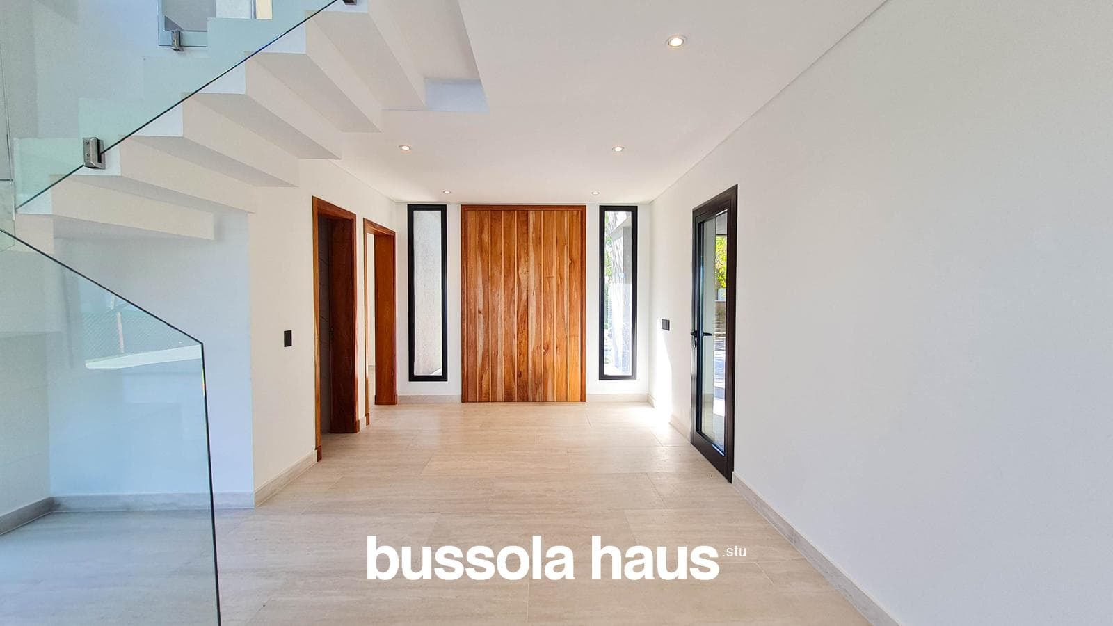 5-room house for sale with a large pond in Vistas Puertos Escobar