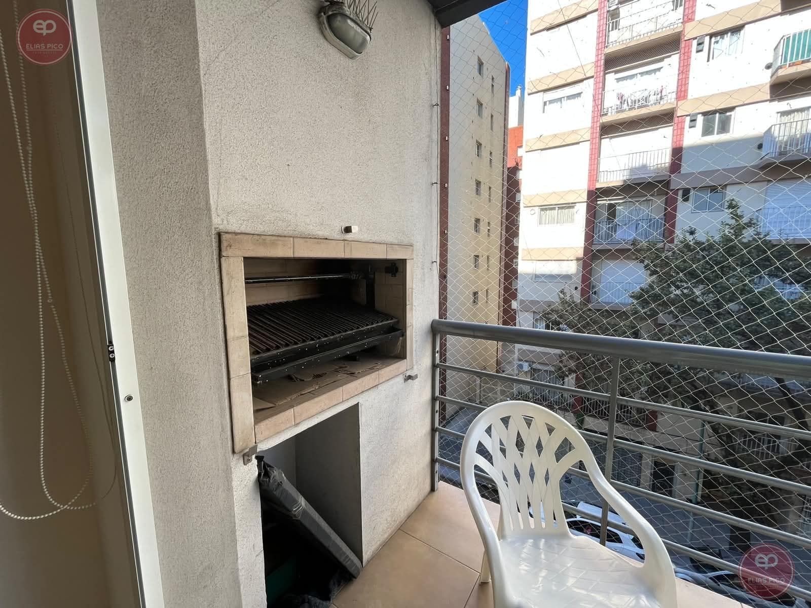 Studio apartment in Plaza Colón