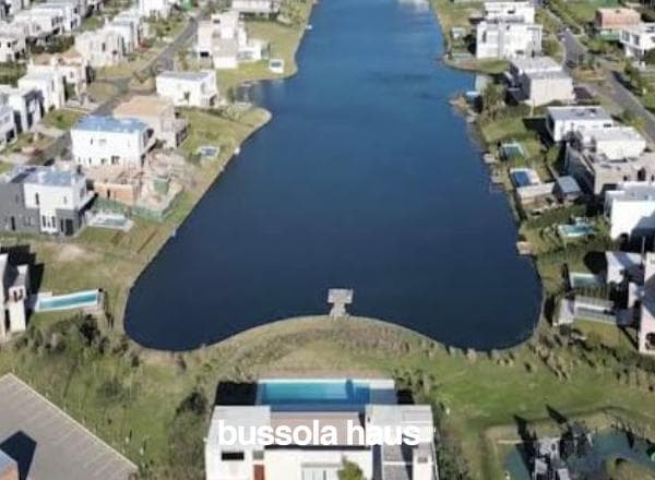 4-Bedroom House for Sale in Los Castaños