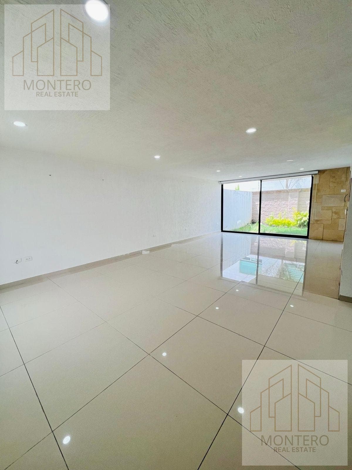 House - Lomas de Angelópolis Subdivision