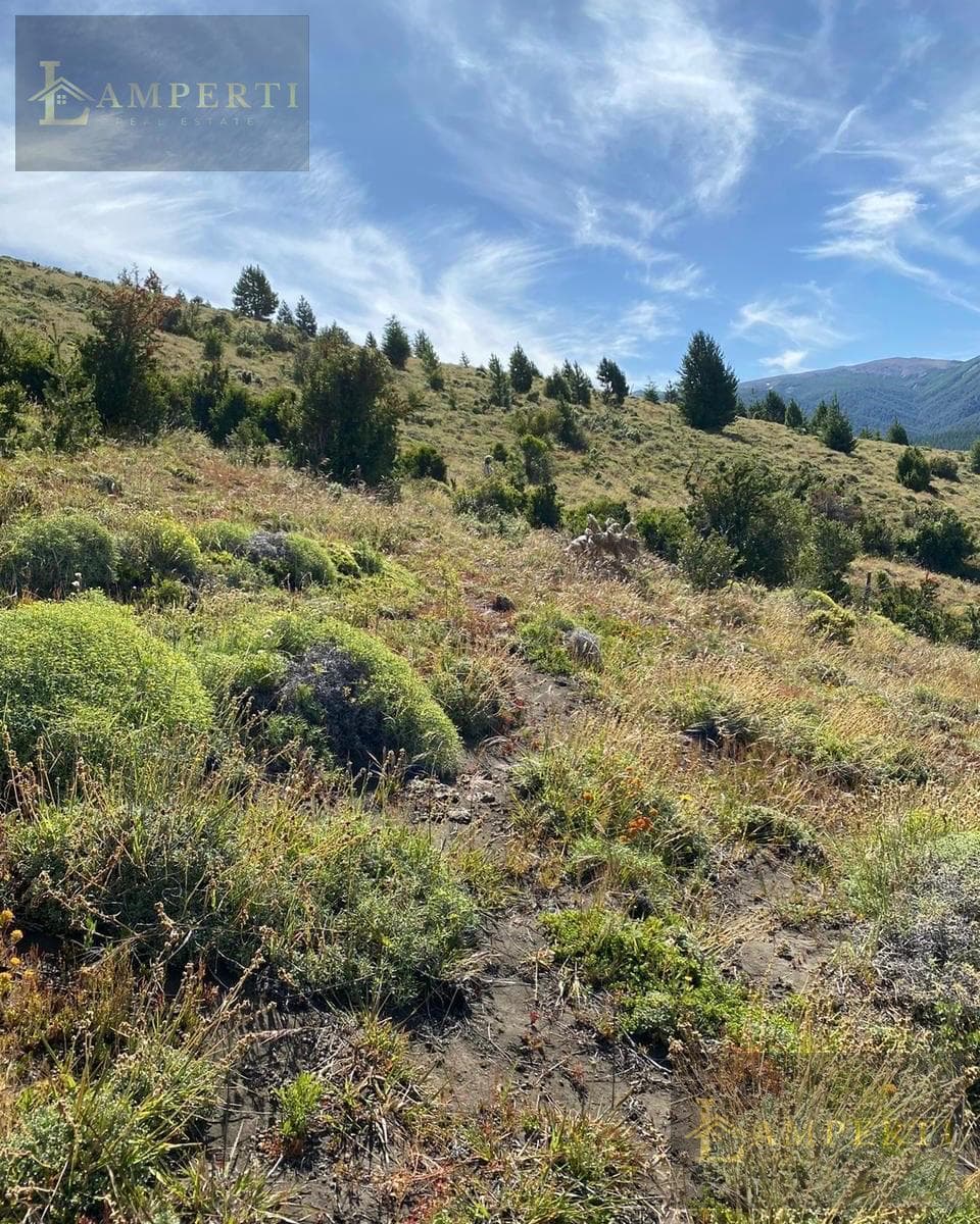 Lot with a view of Lake Lolog in the Kaleuche neighborhood