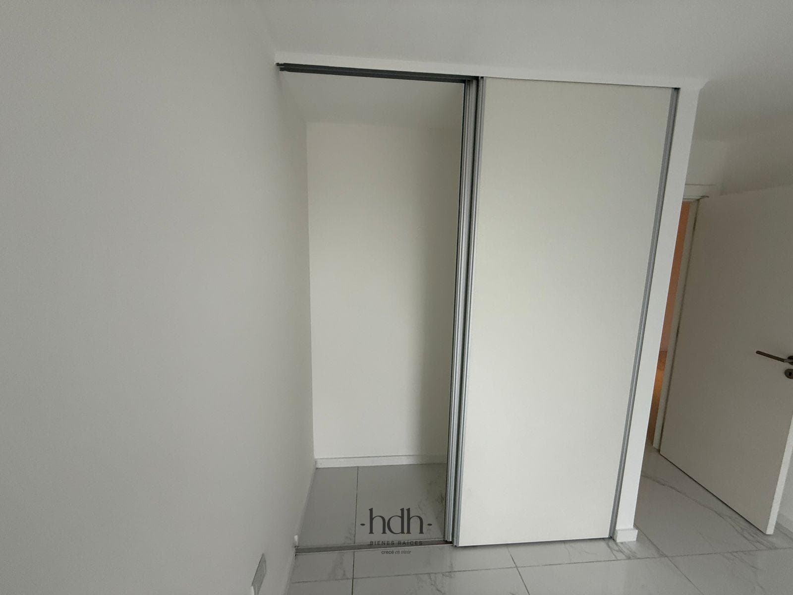 2-Bedroom, 2-Bathroom Apartment for Sale with High-End Amenities in Alto Alberdi