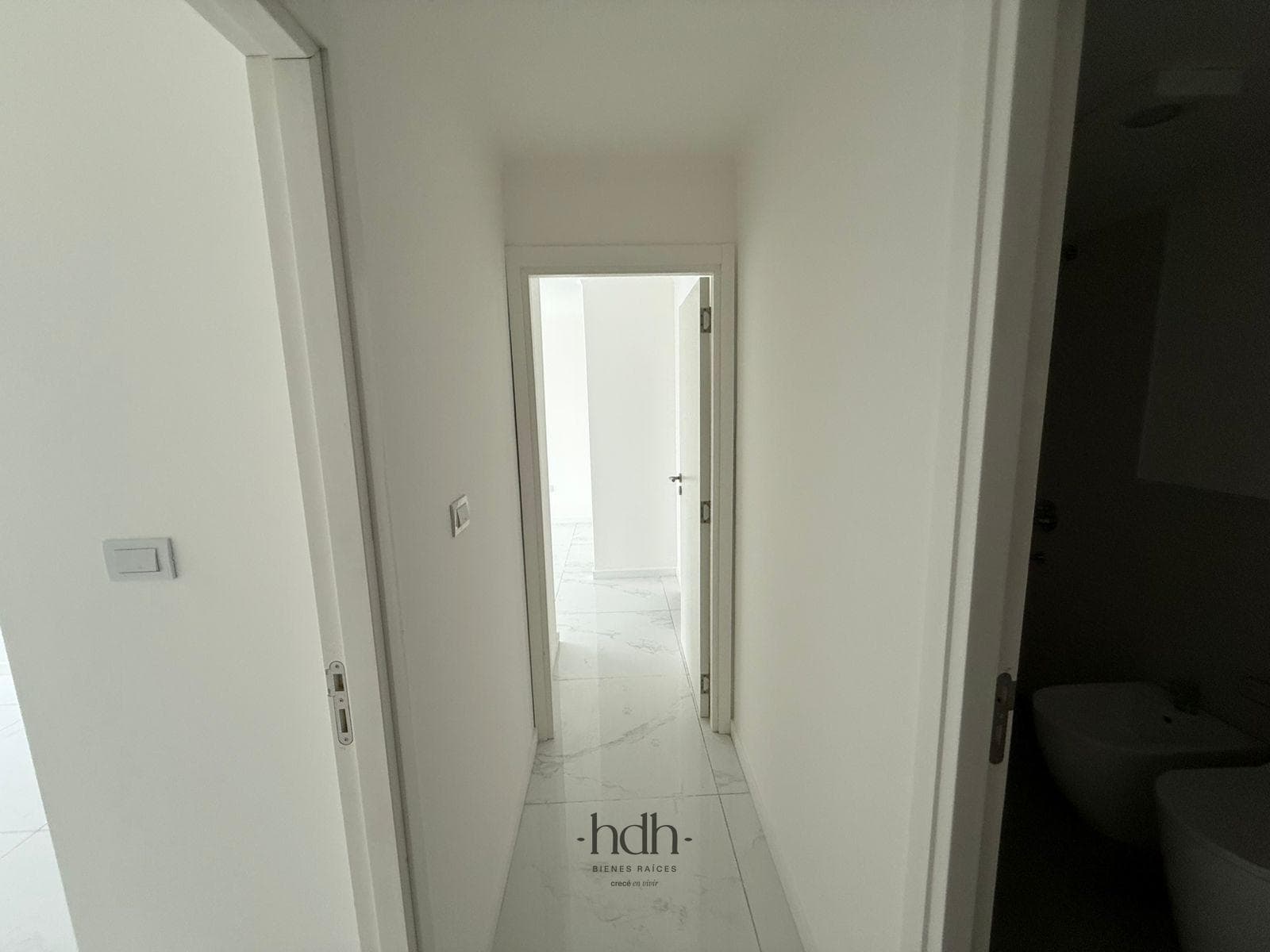 2-Bedroom, 2-Bathroom Apartment for Sale with High-End Amenities in Alto Alberdi