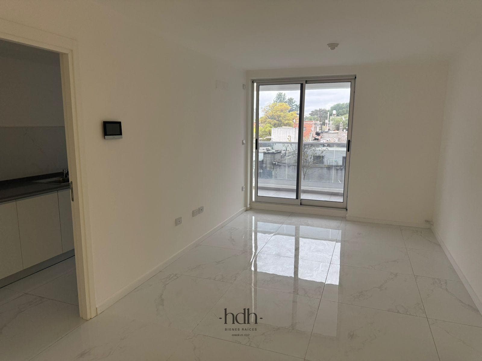 2-Bedroom, 2-Bathroom Apartment for Sale with High-End Amenities in Alto Alberdi