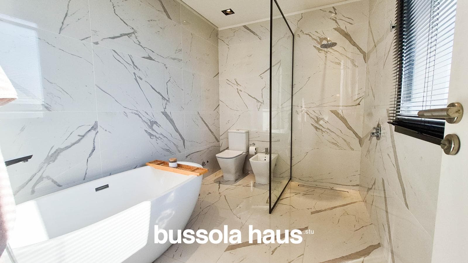 6-room house for sale with a pool in Araucarias, Puertos Escobar
