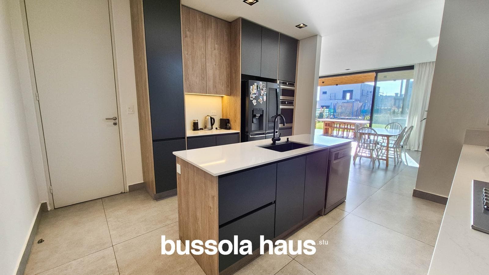 6-room house for sale with a pool in Araucarias, Puertos Escobar