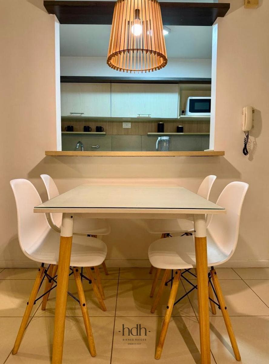 1-bedroom, 1-bathroom apartment with a balcony and a new terrace in Córdoba