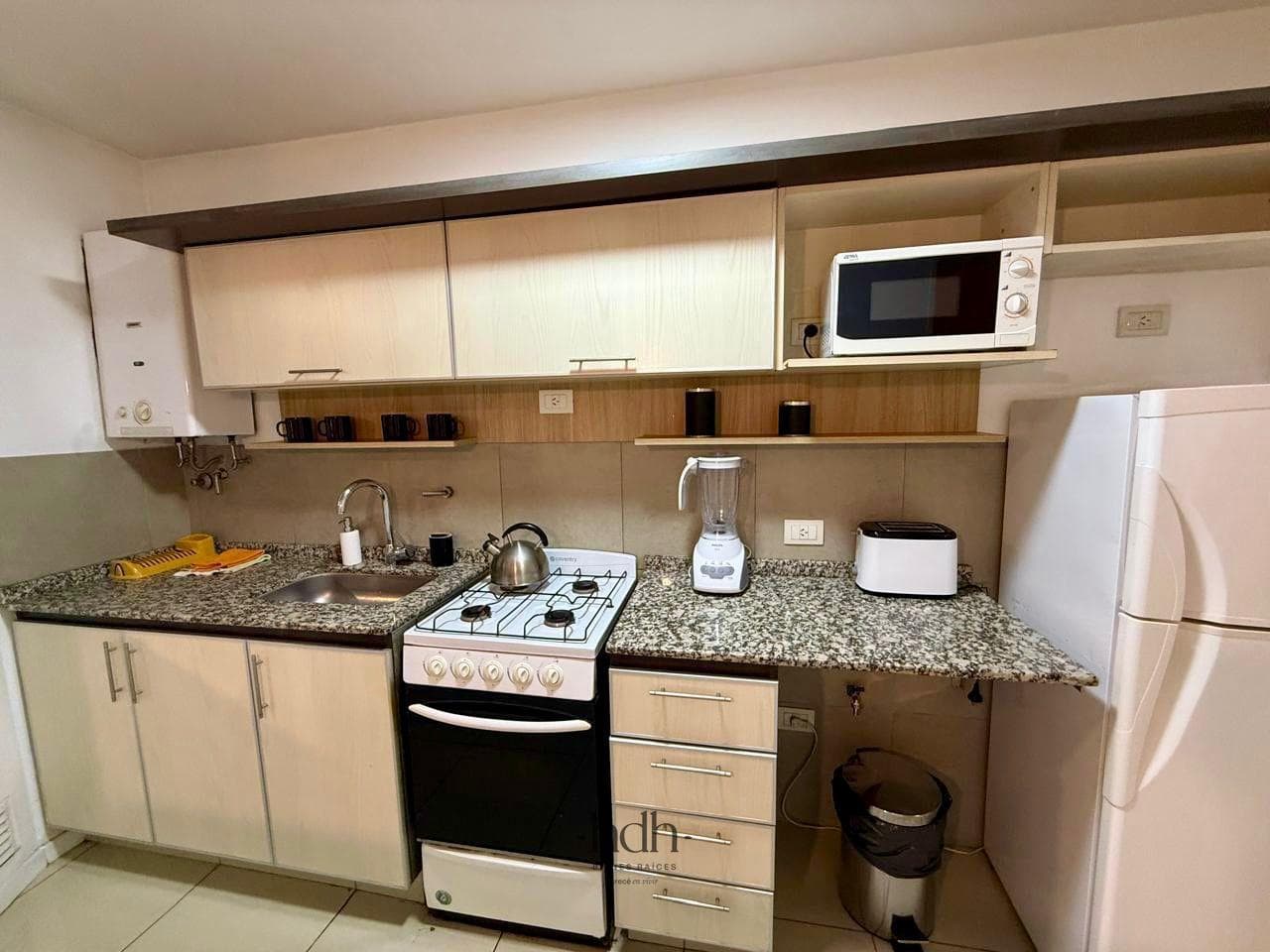 1-bedroom, 1-bathroom apartment with a balcony and a new terrace in Córdoba