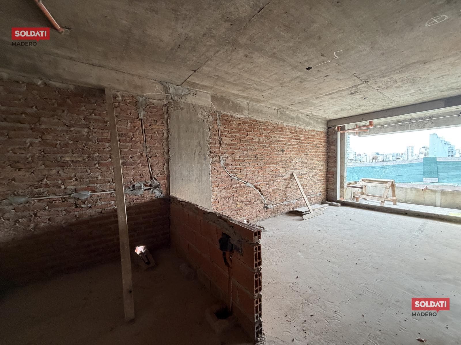 2-Room Apartment for Sale with Balcony - Chacarita