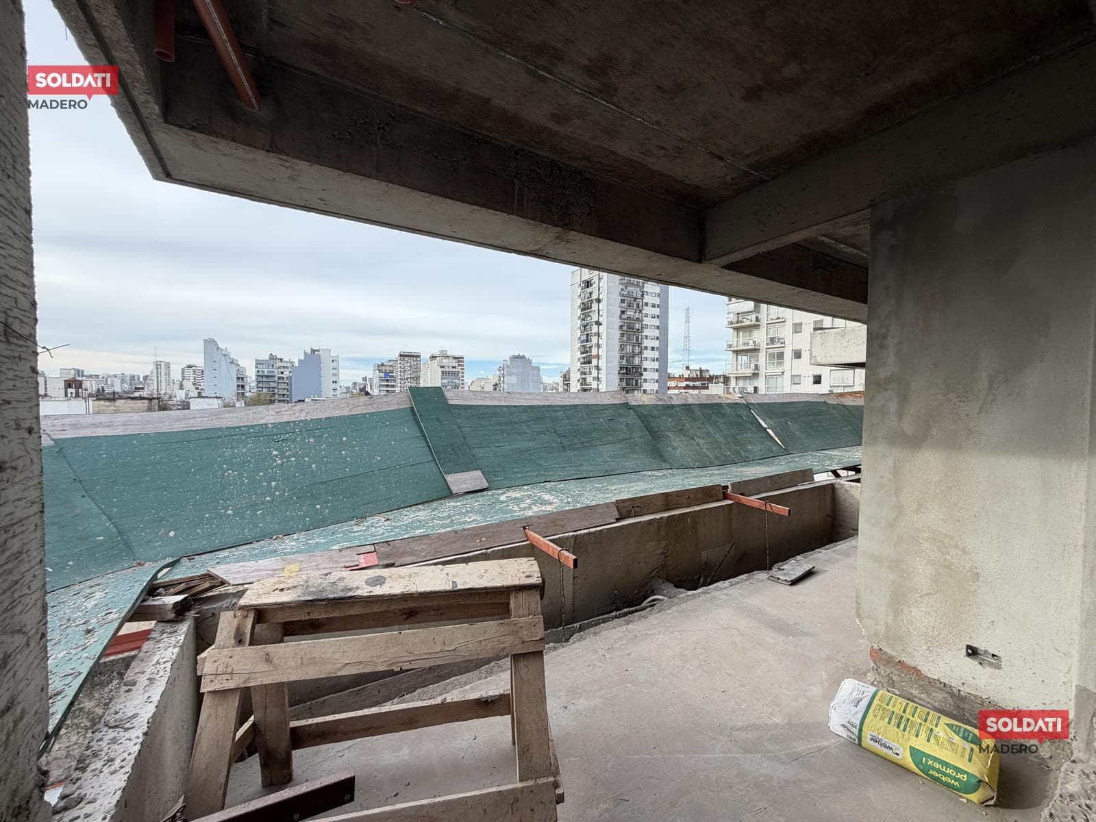 2-Room Apartment for Sale with Balcony - Chacarita