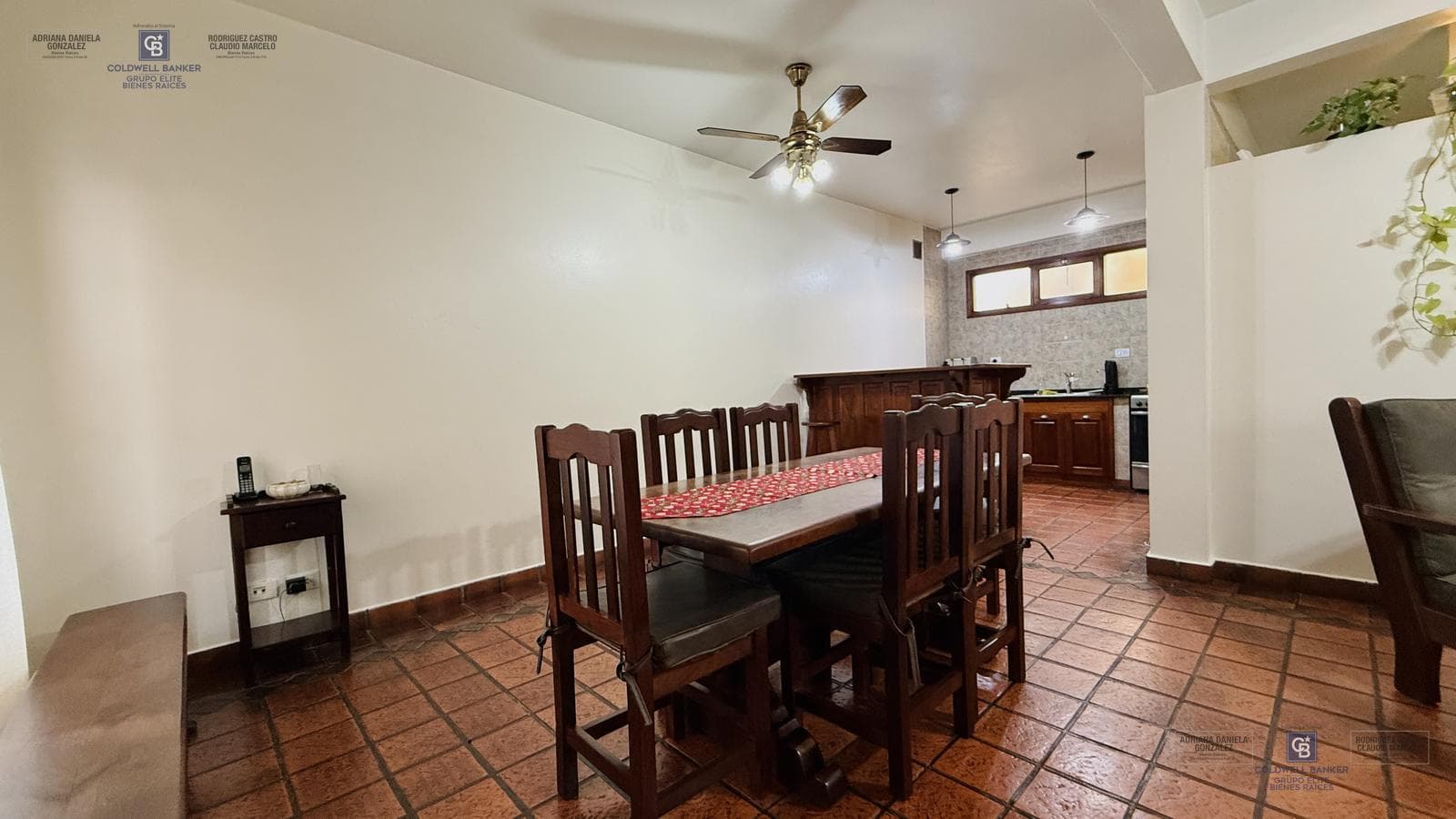 4-ROOM HOUSE FOR SALE ON ITS OWN LOT WITH YARD, GRILL, AND GARAGE IN DEVOTO