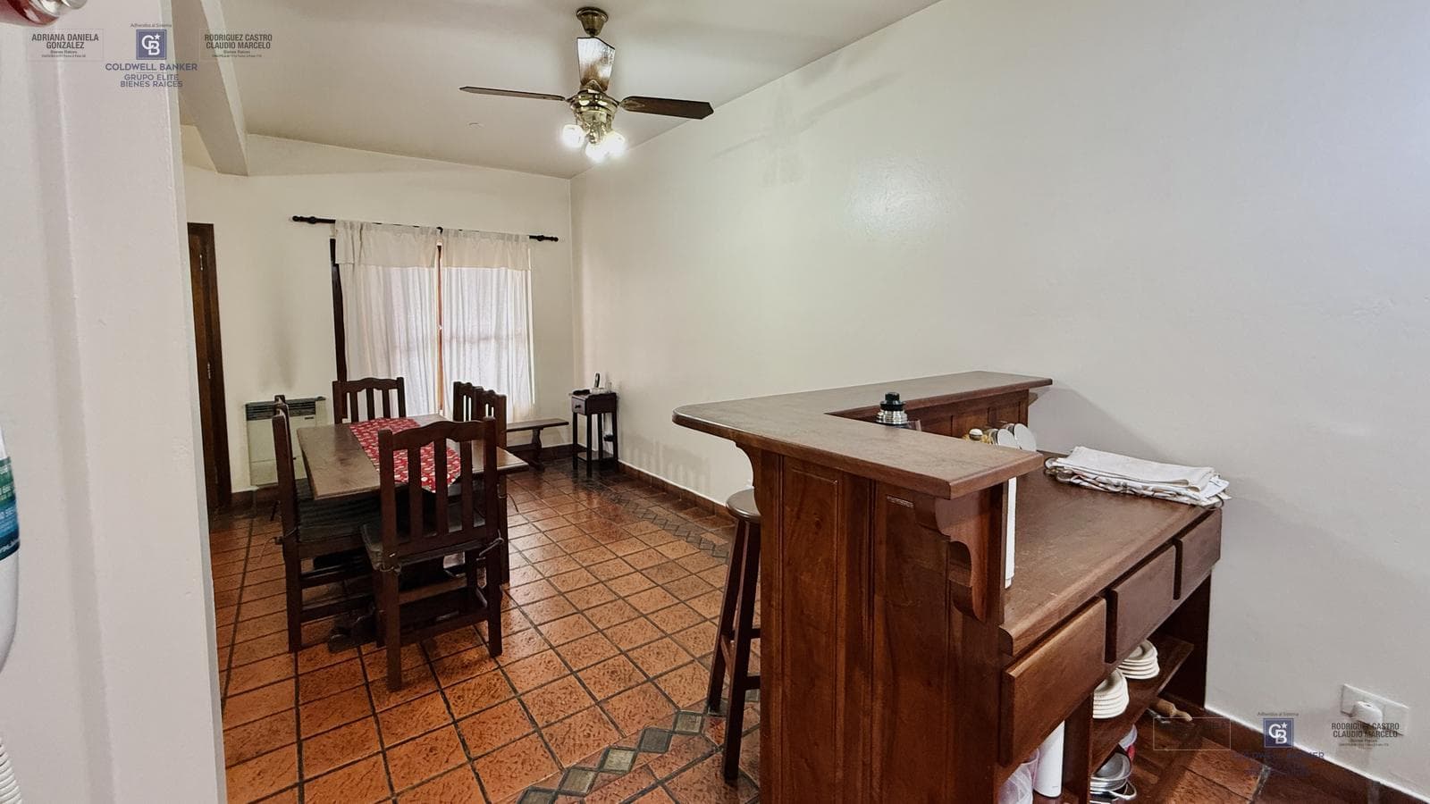 4-ROOM HOUSE FOR SALE ON ITS OWN LOT WITH YARD, GRILL, AND GARAGE IN DEVOTO