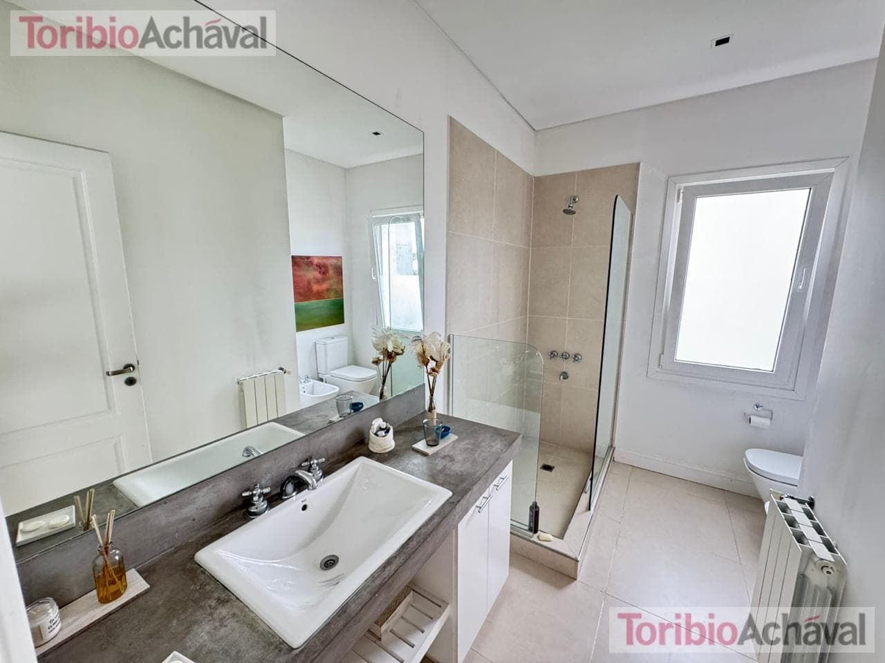 7-room HOUSE ON THE WATER, for rent in Barbarita