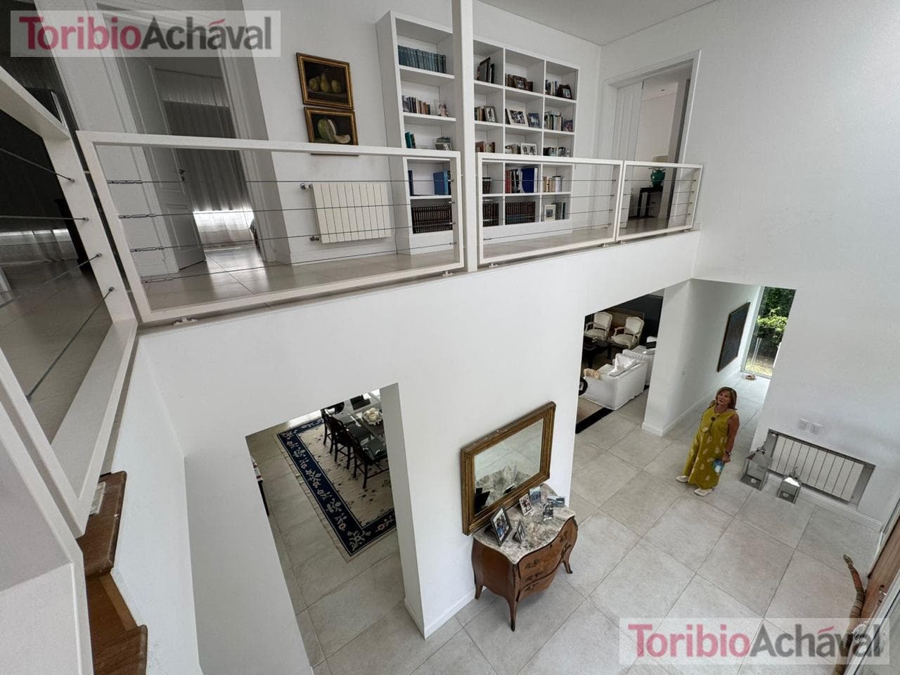 7-room HOUSE ON THE WATER, for rent in Barbarita