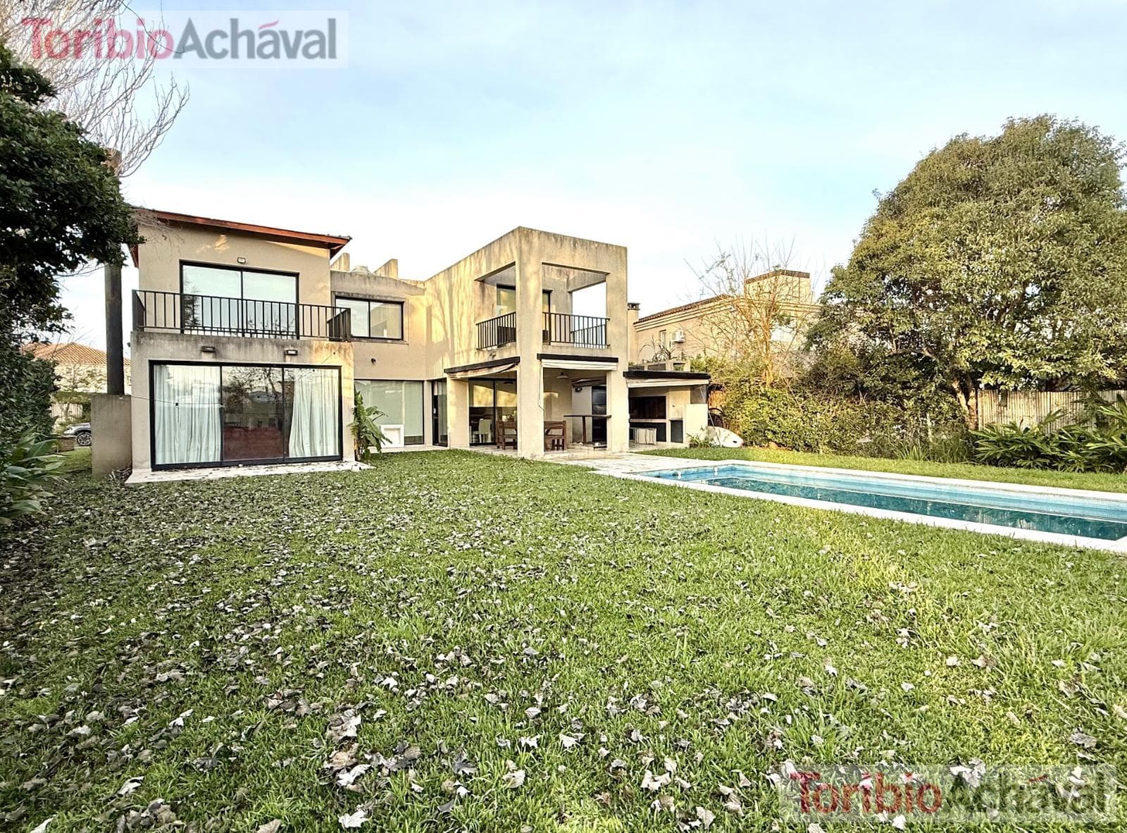 Amazing House in Santa Barbara