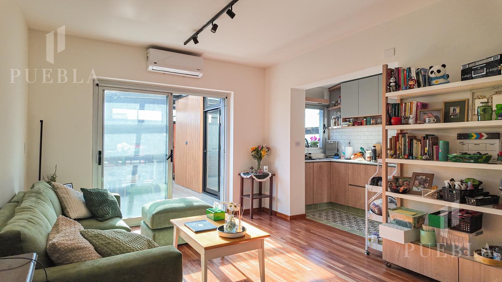 5-room apartment with an office, a balcony, a private terrace with a grill, and panoramic views