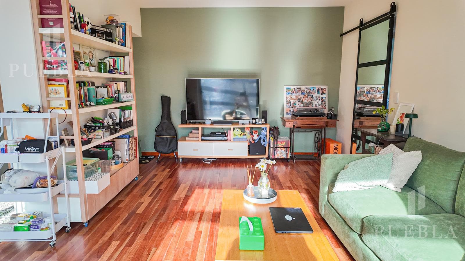 5-room apartment with an office, a balcony, a private terrace with a grill, and panoramic views