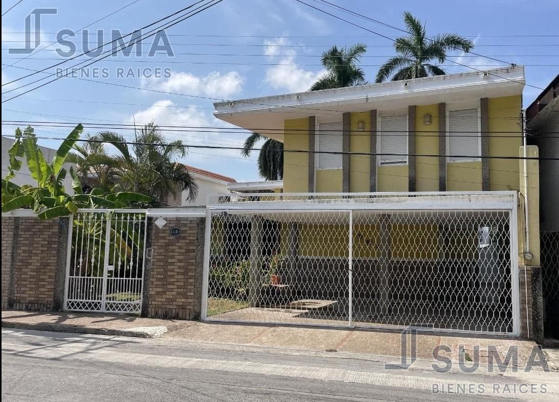 HOUSE FOR SALE OR RENT IN THE ALTAVISTA NEIGHBORHOOD, TAMPICO, TAMAULIPAS.