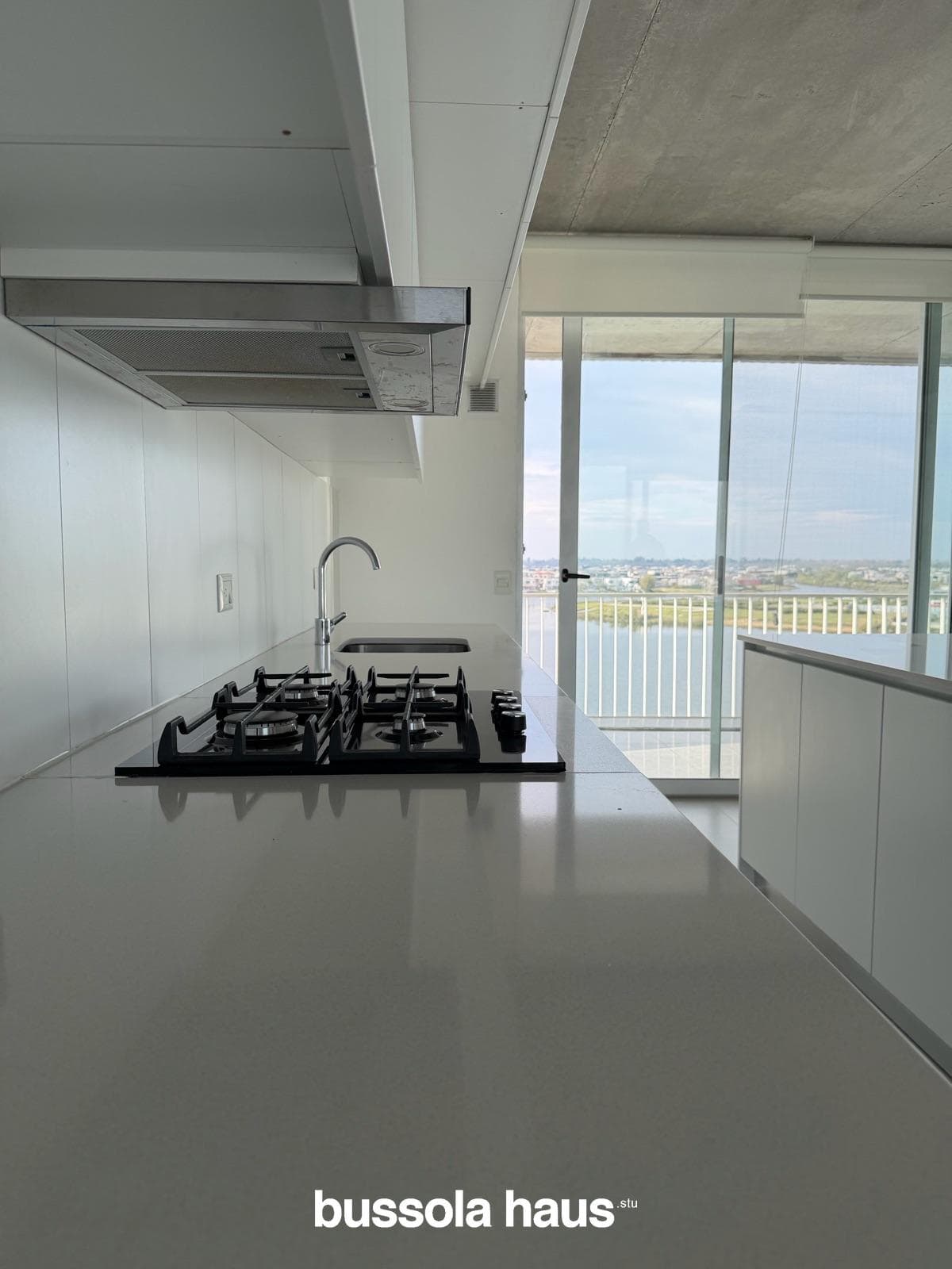 Two-room apartment for sale with garage and storage room in Puertos Escobar