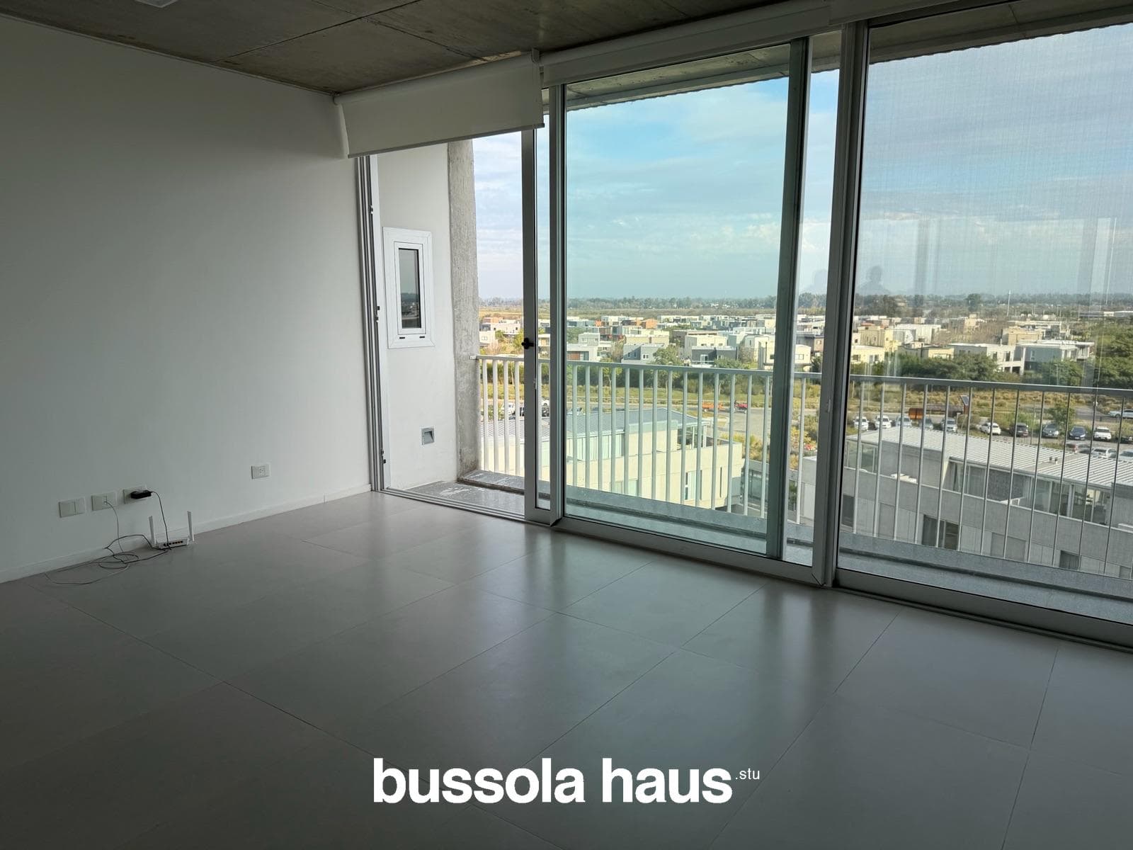 Two-room apartment for sale with garage and storage room in Puertos Escobar