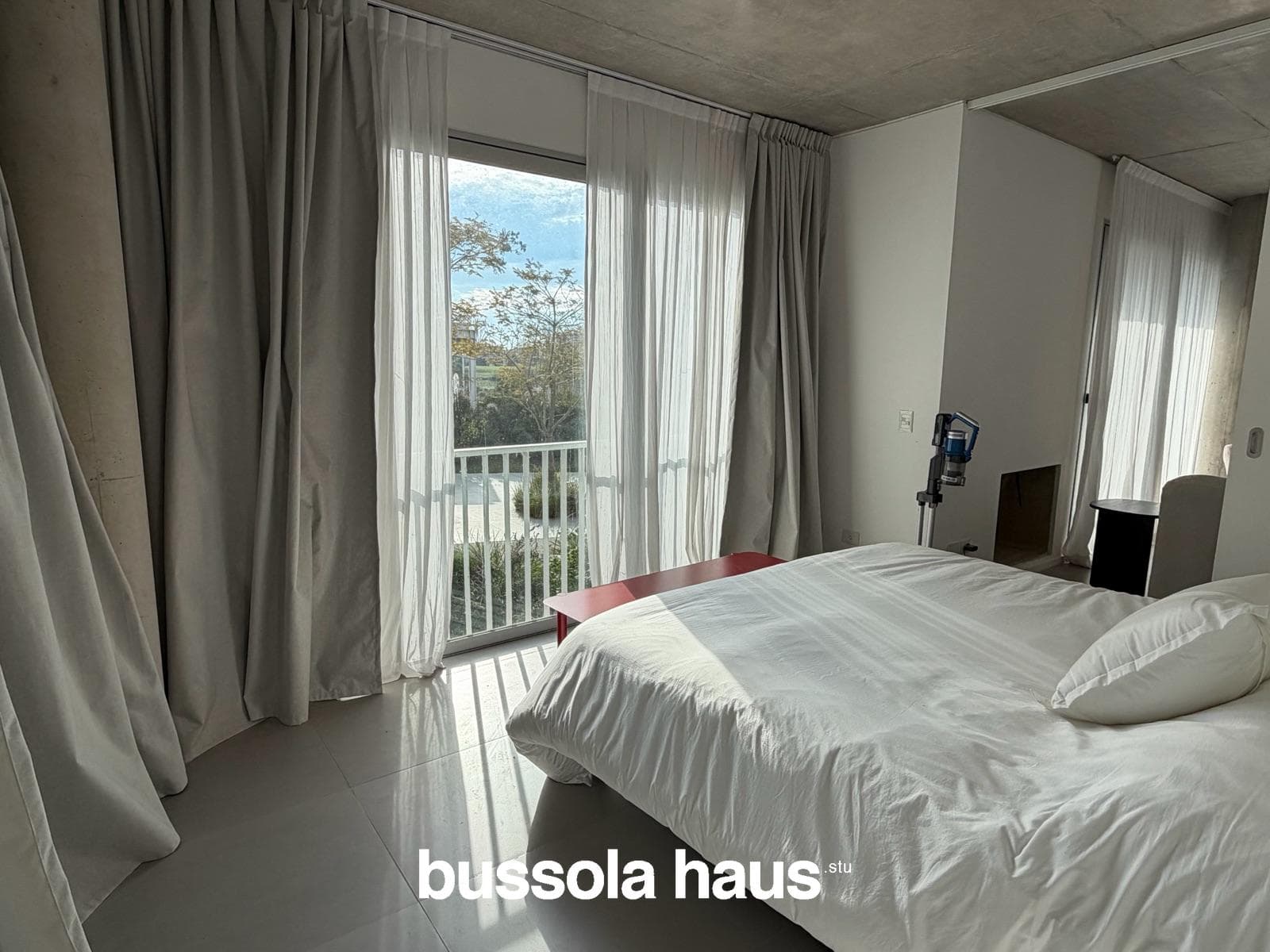 Three-room apartment for sale with garage and storage unit in Puertos Escobar