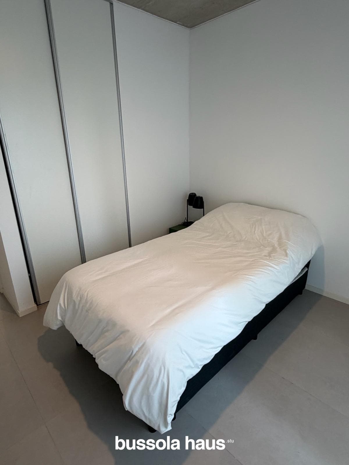 Three-room apartment for sale with garage and storage unit in Puertos Escobar