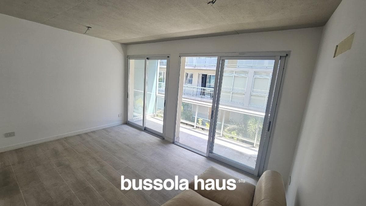 1-room apartment for sale (can be divided) in Devoto with a balcony