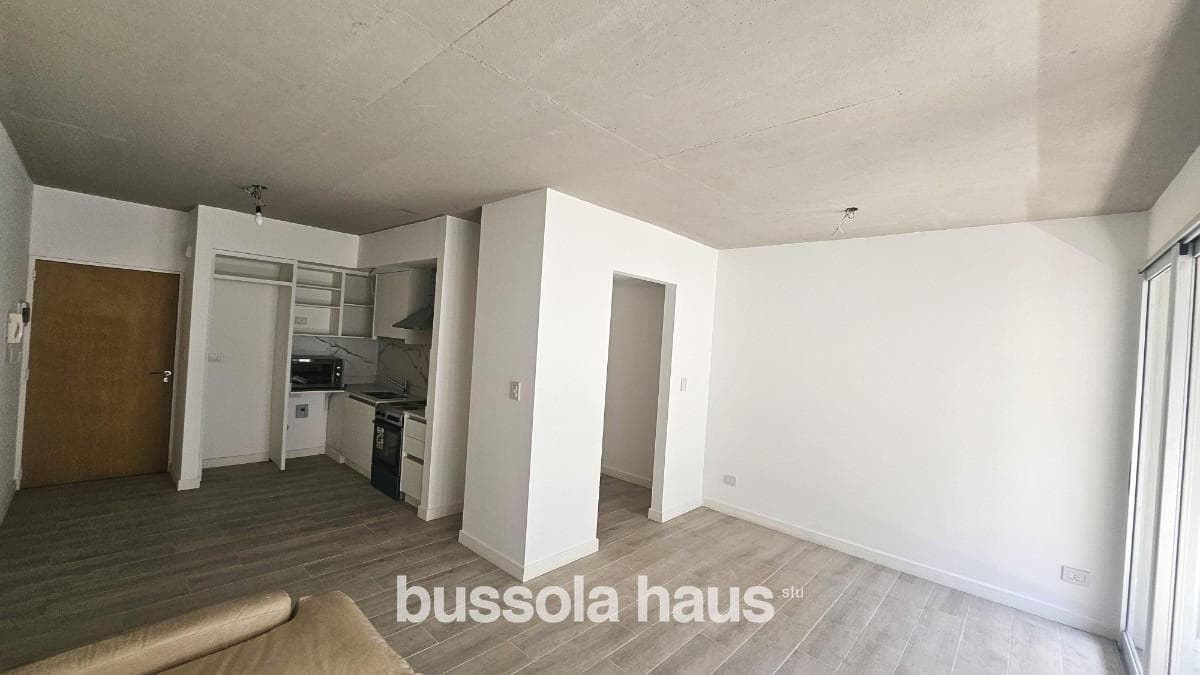 1-room apartment for sale (can be divided) in Devoto with a balcony