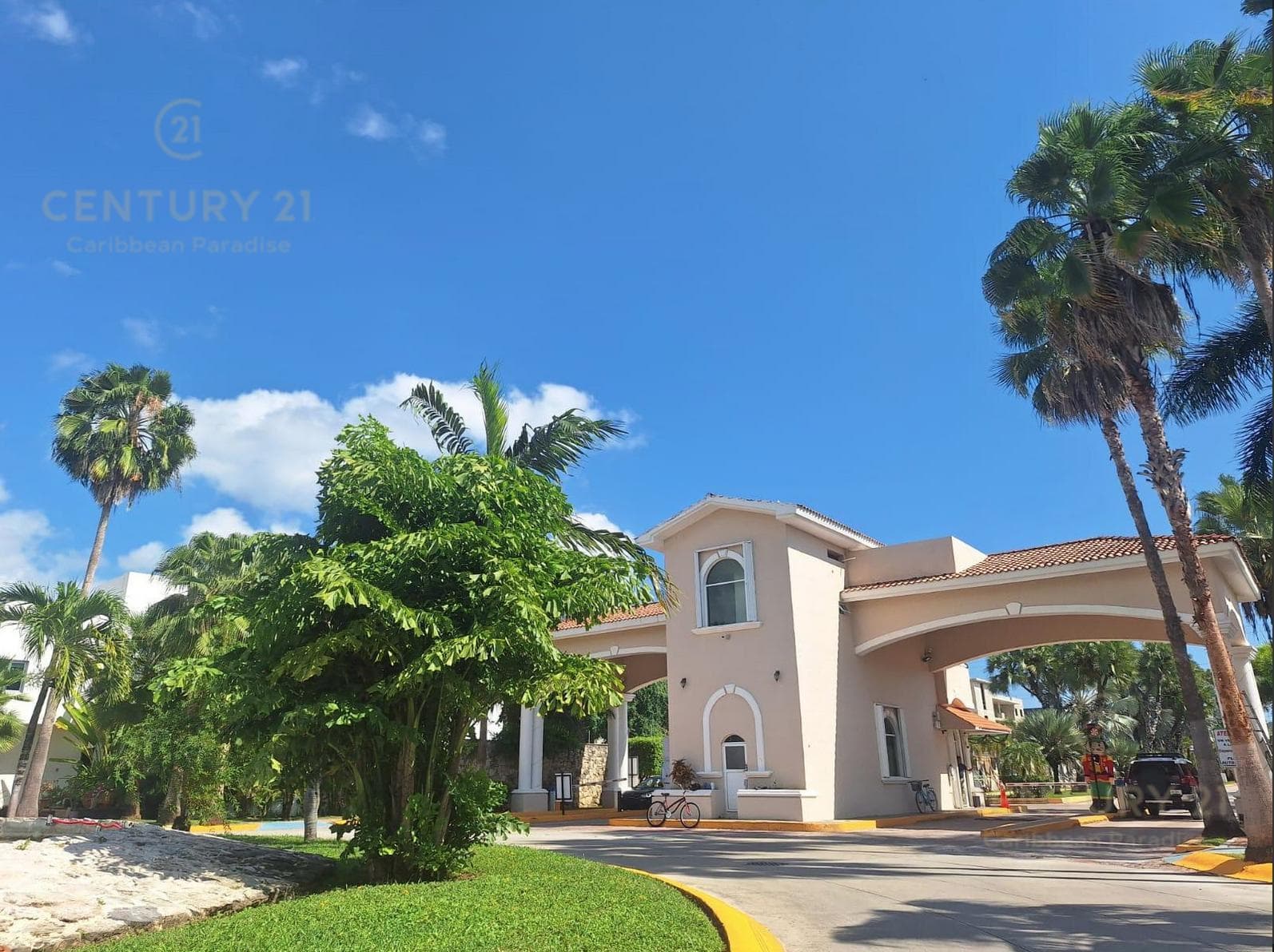 Lot for sale in Playa Magna, 397 m², at the best market price in Playa del Carmen P4607