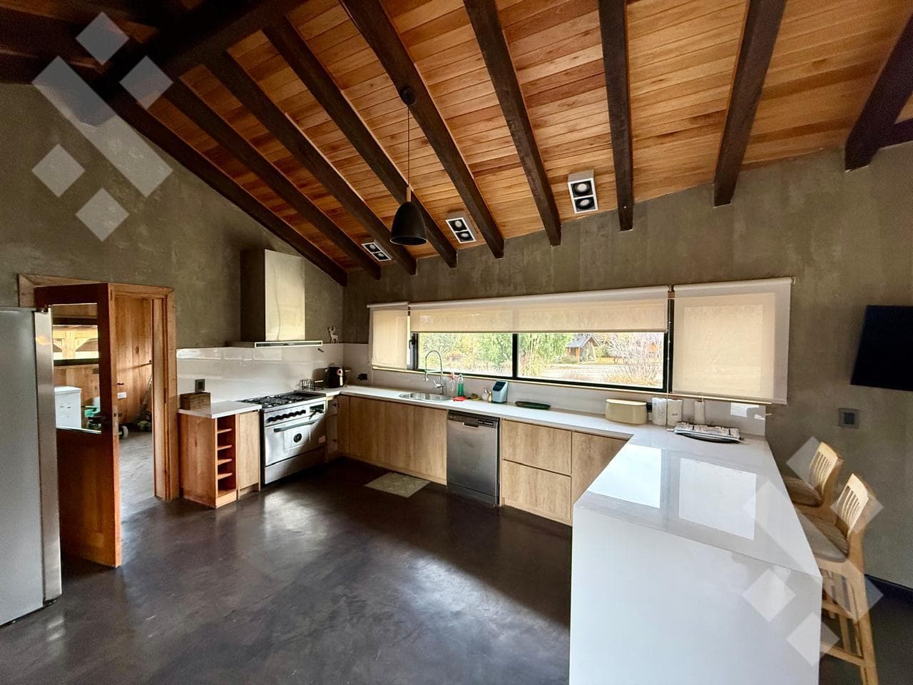 4-Bedroom House for Sale - Peñon del Lolog Neighborhood - San Martín de los Andes