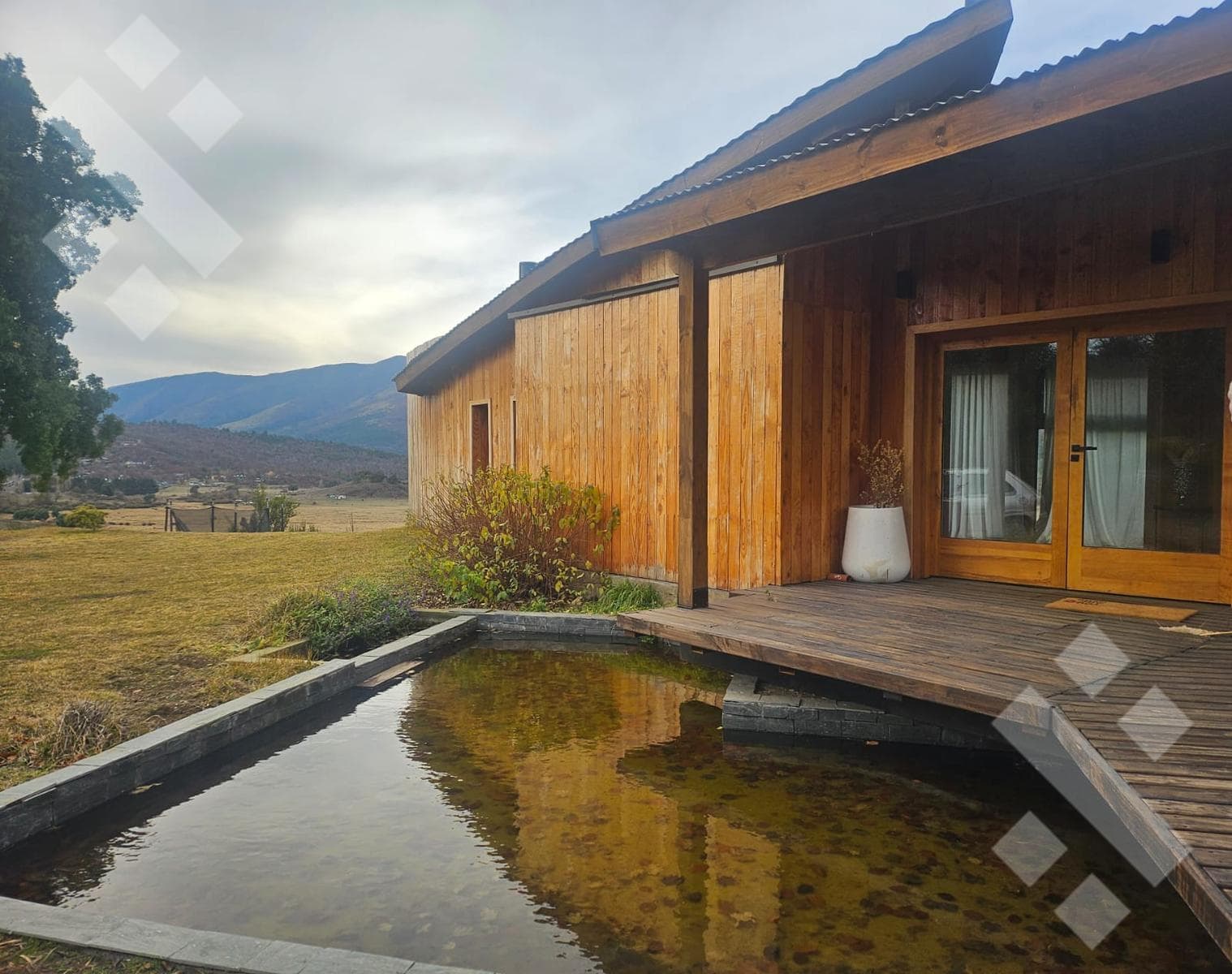 4-Bedroom House for Sale - Peñon del Lolog Neighborhood - San Martín de los Andes