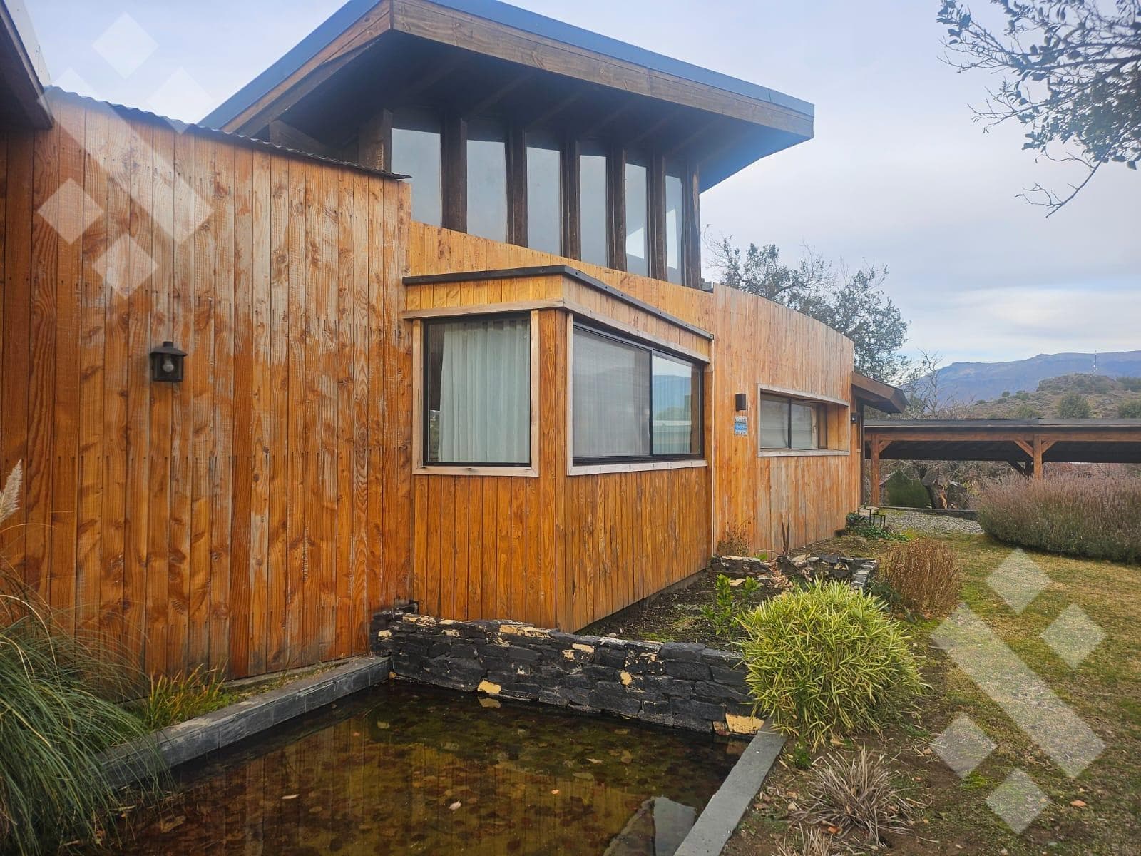 4-Bedroom House for Sale - Peñon del Lolog Neighborhood - San Martín de los Andes