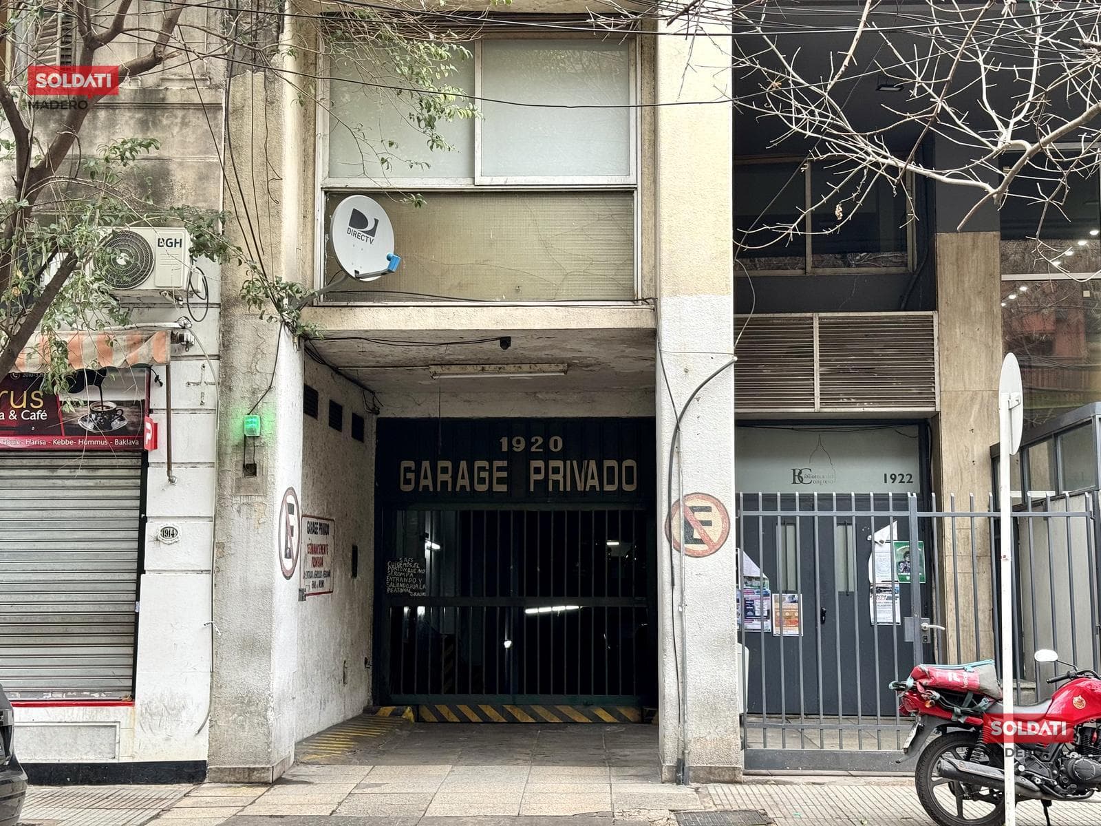 Garage in Balvanera