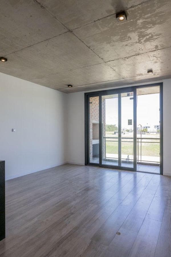 2-room apartment for sale in Canning