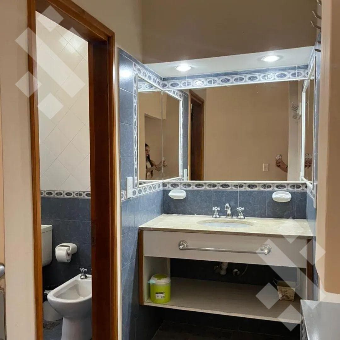 FOR SALE: Large complex with 4 high-end apartments