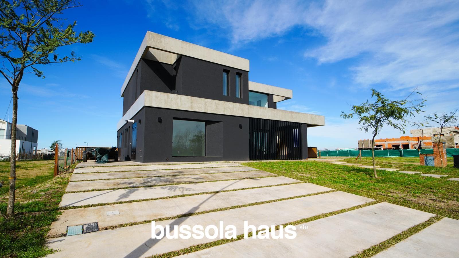 5-room house for sale with a pool in Amarras Puertos Escobar