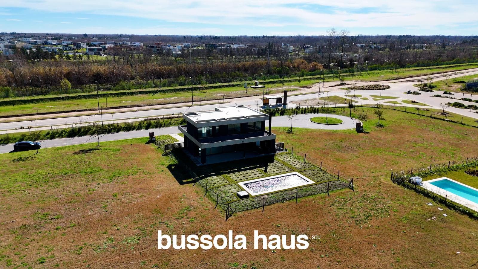 5-room house for sale with a pool in Amarras Puertos Escobar