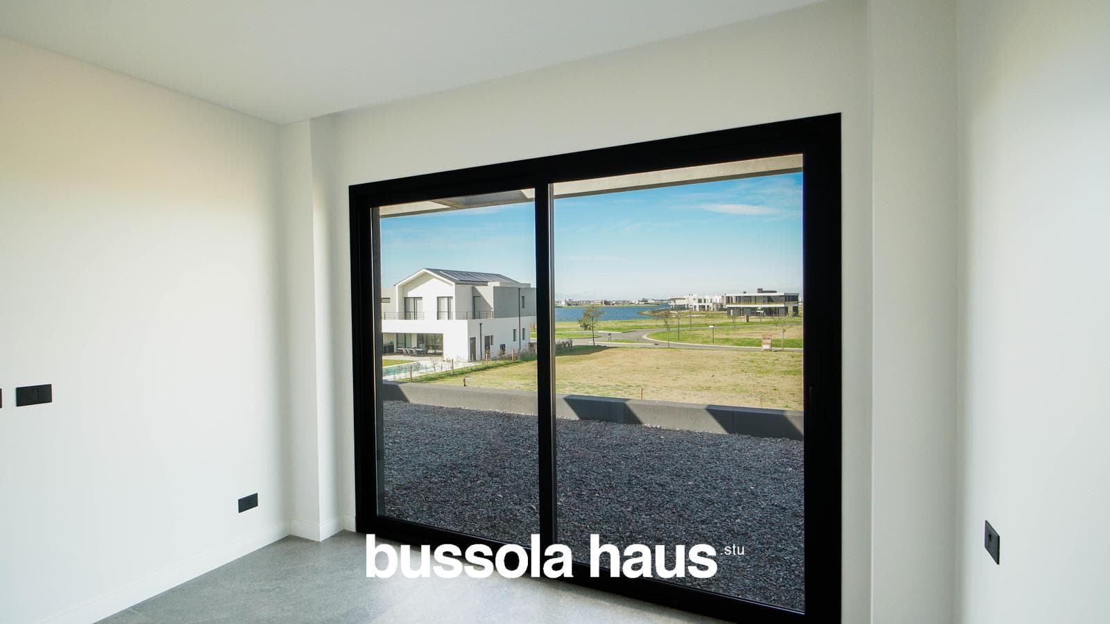 5-room house for sale with a pool in Amarras Puertos Escobar